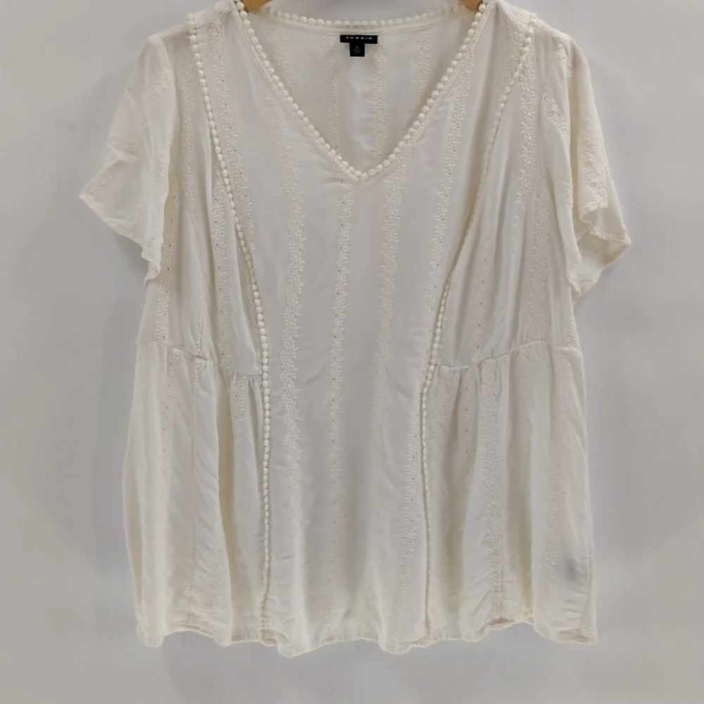 Torrid Ivory Eyelet Embroidered Blouse Size 0 Size 12 Short Sleeve - Picture 4 of 9